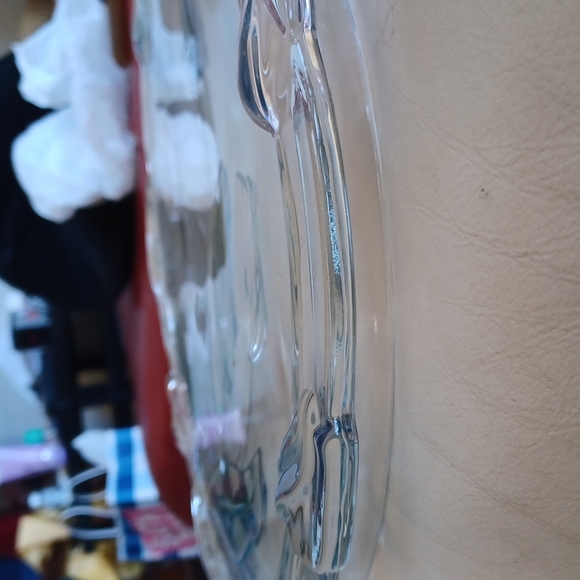 Mikasa Crystal 14 1/4 inch raised Cake Plate, 8" round bowl, 6" heart bowl set - Picture 6 of 6